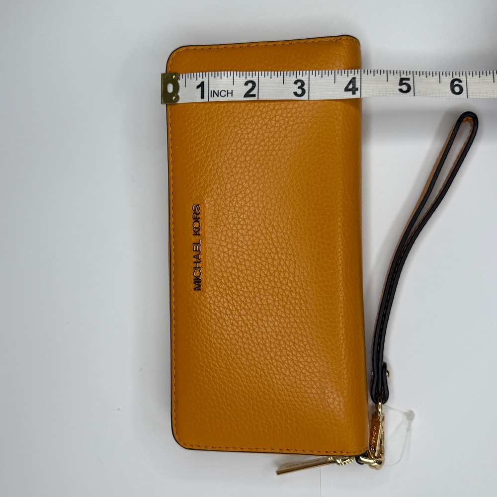 Michael Kors - Jet Set Large Wallet - Picture 8 of 9